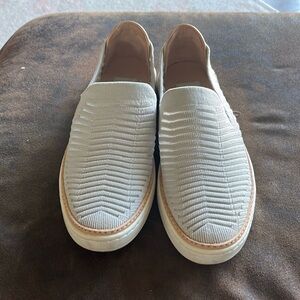 UGG Women's Sammy Breeze Sneaker Grey Violet Size 6 EUC